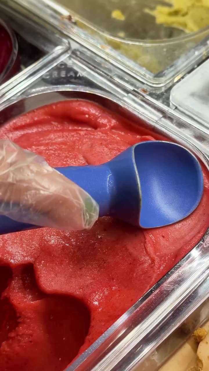 Galata'da Mükemmel Bir Gün: Peyra Artisan Gelato ile Tamamlayın